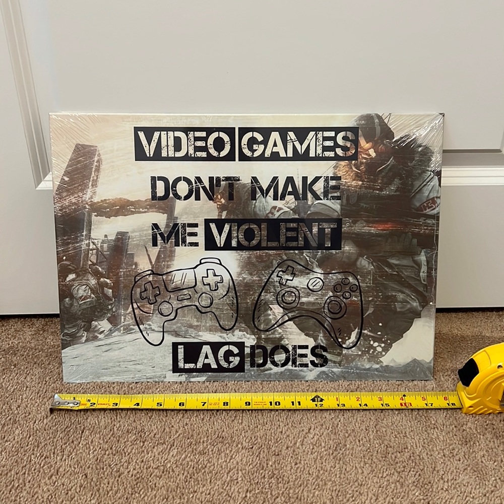 Video Games don't make me violent Displate